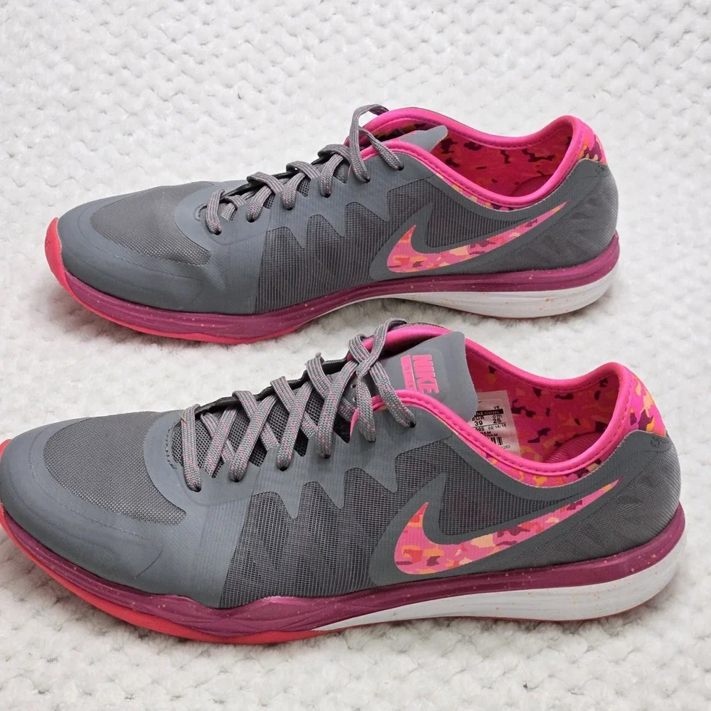 Nike 2015 Dual Fusion TR 3 #724812-005 Women's Size 8‎ Gray Pink Running Shoes